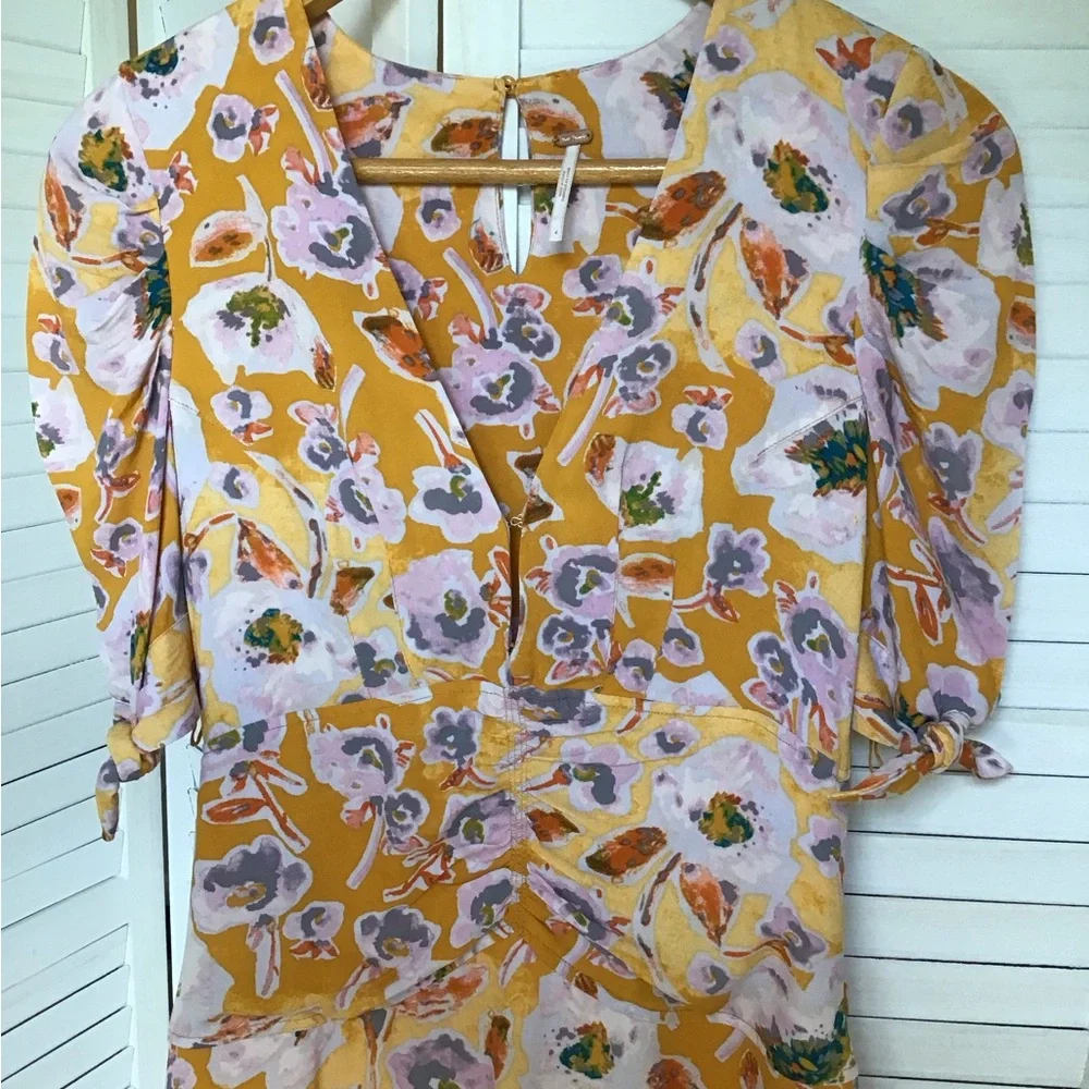 Free People Floral Babydoll Yellow Flowy Dress Rayon Size 4 Short Sleeve V-Neck - Picture 4 of 6